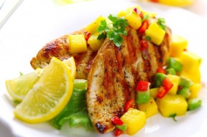 Pechugas de pollo con salsa de mango | Recetas de Pollo