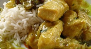 Pollo cremoso con curry